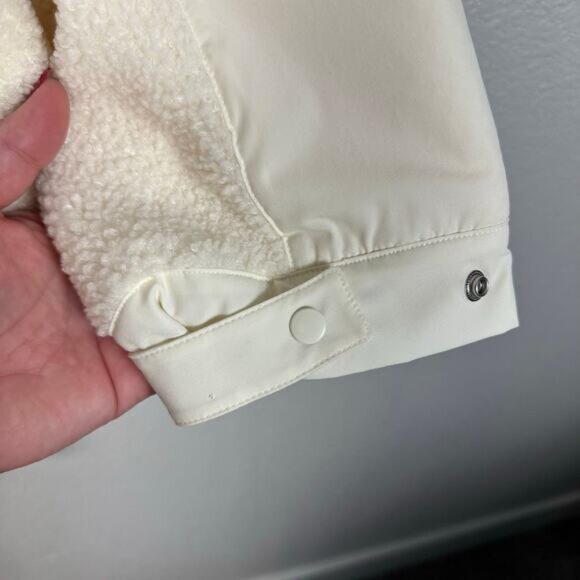 Skims Women’s Boxy Zip Up Teddy Jacket in Ecru Size 4X - Picture 7 of 16